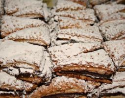 TRIANGULOS CHOCO. GRANEL 2 KG. CATETO